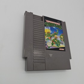 Cartuccia gioco vintage 1985 Nintendo NES Teenage Mutant Ninja Turtles TNMT non testata