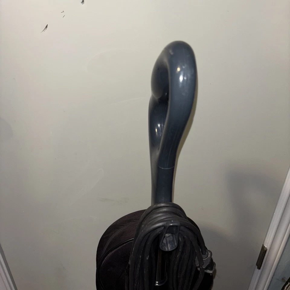 Simplicity Freedom Commercial Bag Vacuum Cleaner F3700.2 WORKS GREAT - Image 4 of 4