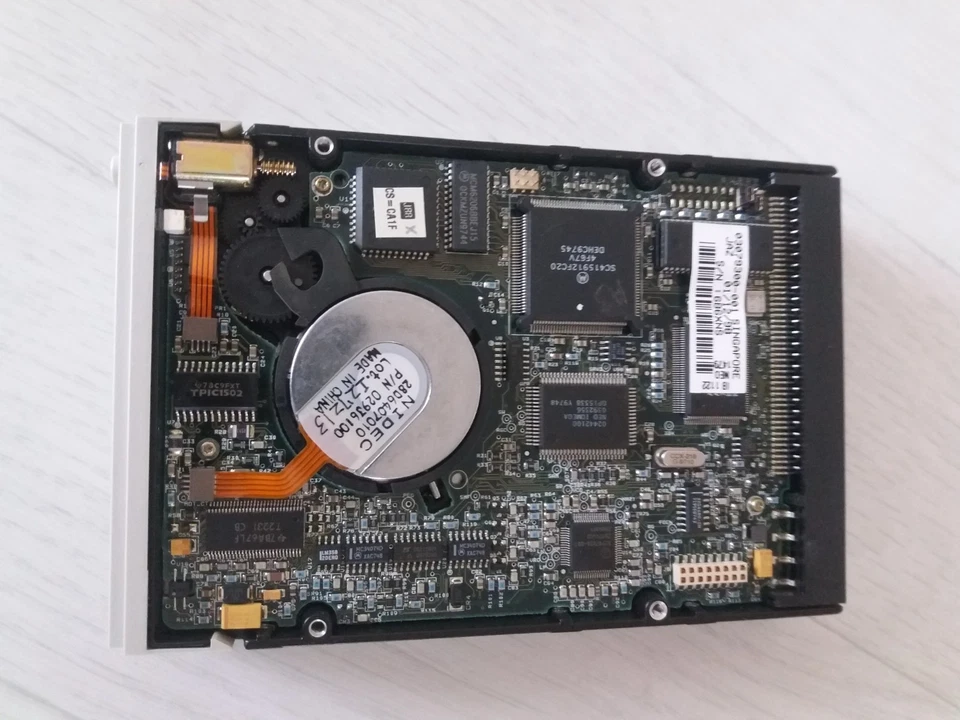 Iomega JAZ V1000Si Internal SCSI Disk Reader Writer - Photo 2/4