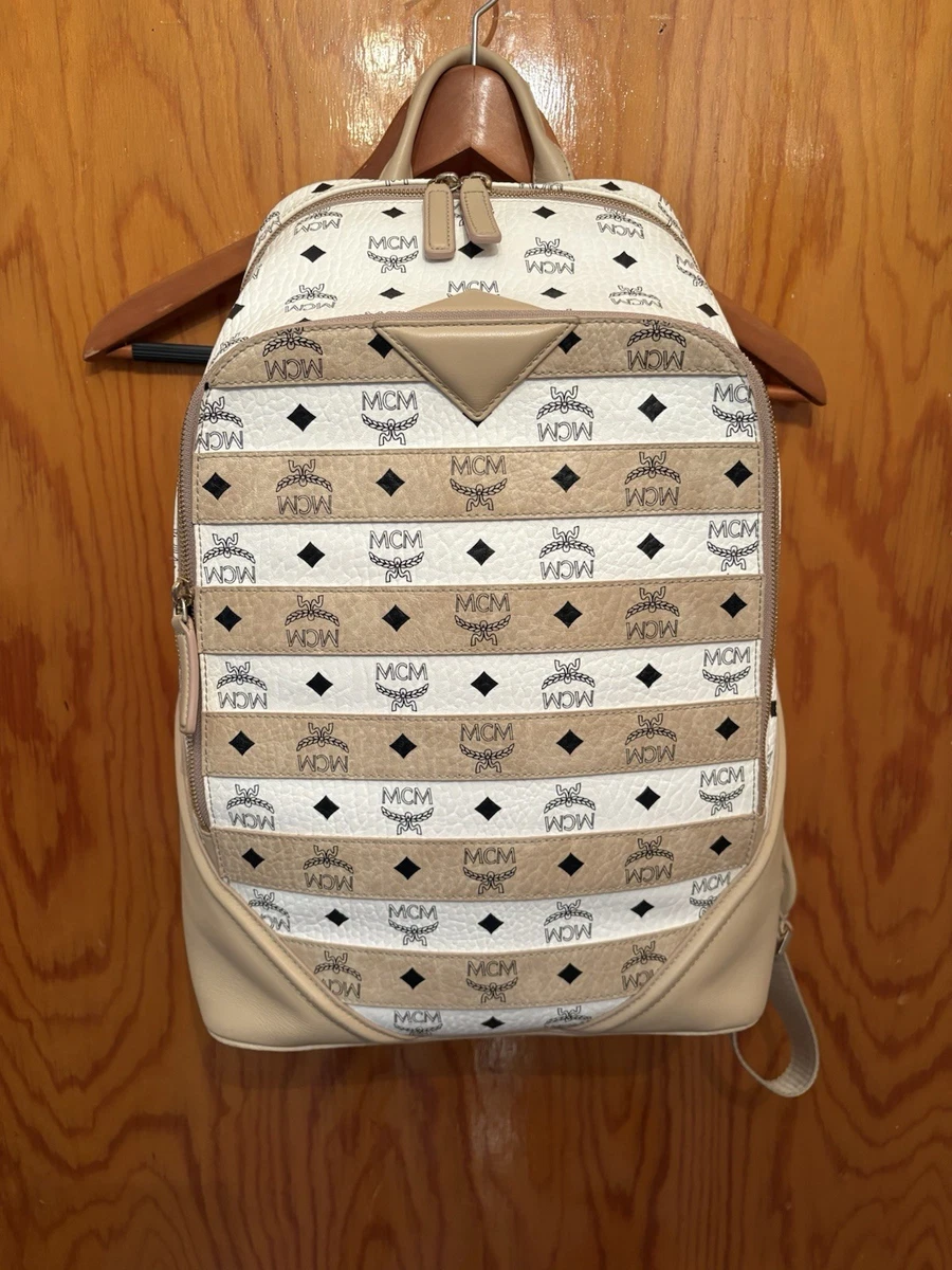 MCM Vicetos Logogram Backpack PVC Leather White Gold Auth 158824 MCM Logogram Vicetos Tote Bag PVC Leather White Gold Auth  main image 4