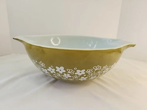 Pyrex Vintage Green Spring Blossom 444 Crazy Daisy Cinderella Mixing Bowl 4 Qt
