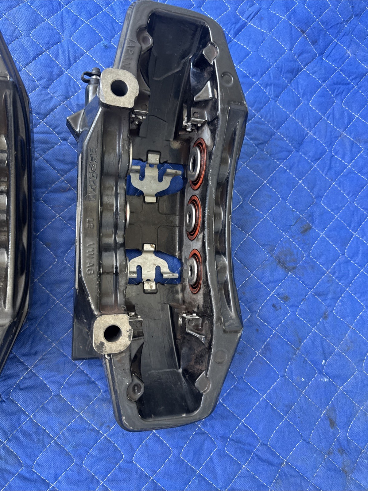 Bentley Bentayga 2016-2020 FRONT Brake caliper P/N 4M0615106