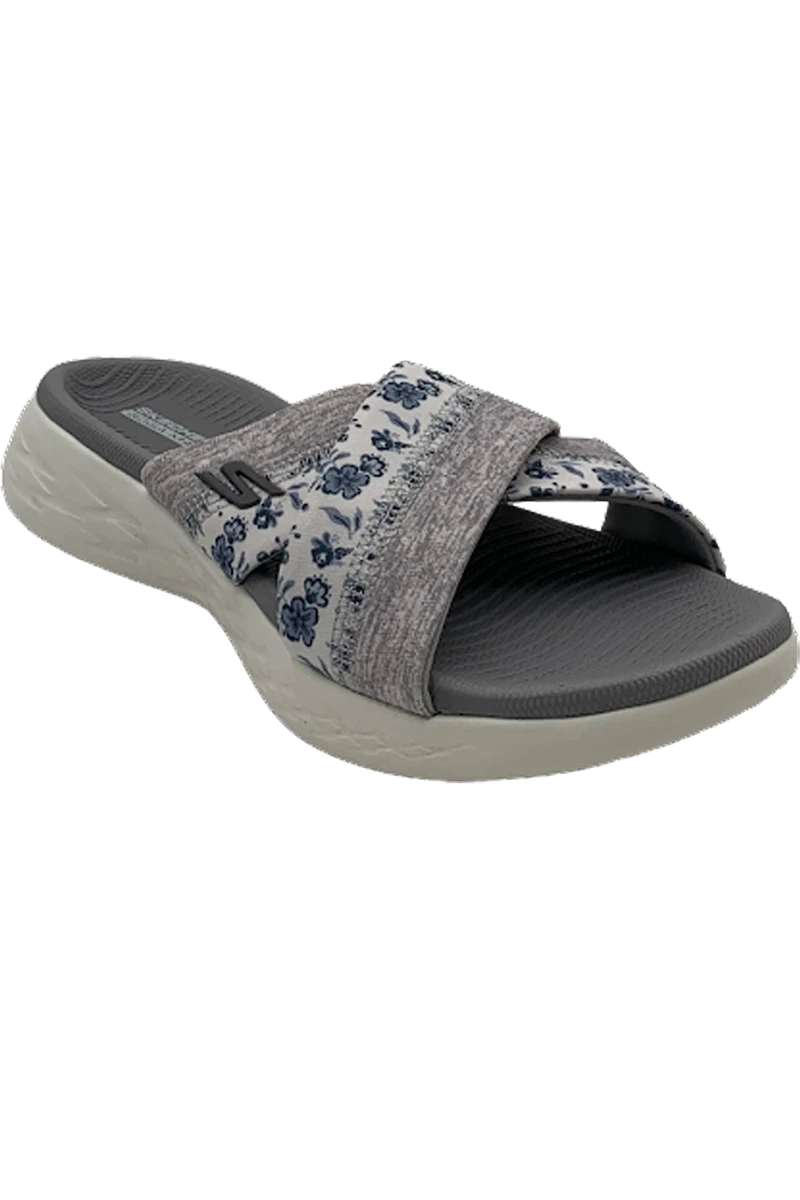 Skechers on the go blooms 2025