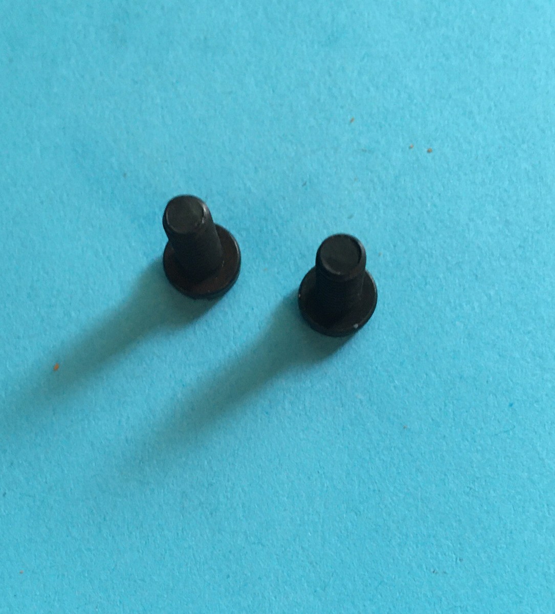 NOS* 110035-YAMATO SCREW-(LOT OF 2)-FOR SEWING MACHINES* | eBay