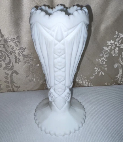 Vtg Imperial Ohio Satin Finish Milk Glass Bud Vase 6 1/4 Inches High