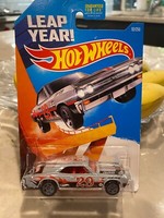 2016 Hot Wheels Sprung Jahr 28M67 Chevelle Ss 396 Grau W / Grau 5 Speichenfelgen