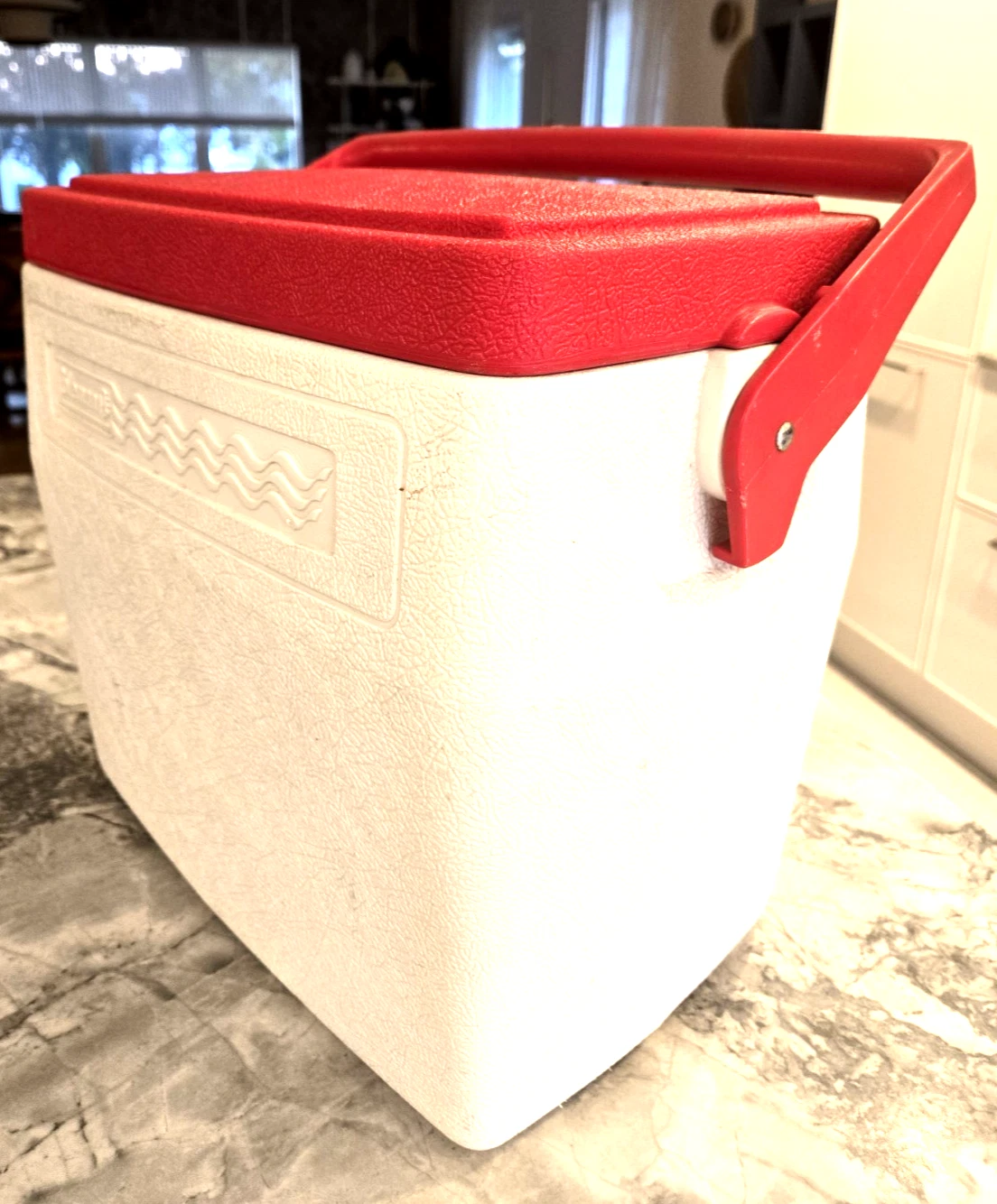 COLEMAN 17"Hx16"Lx9"W Red/White Drink Cooler/Ice Box; Beach/Camping/Picnic