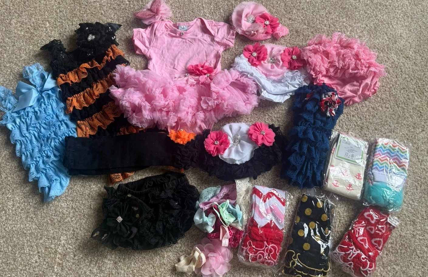 29 Pc Baby boutique clothing lot Lace PETTIROMPER/bloomers
