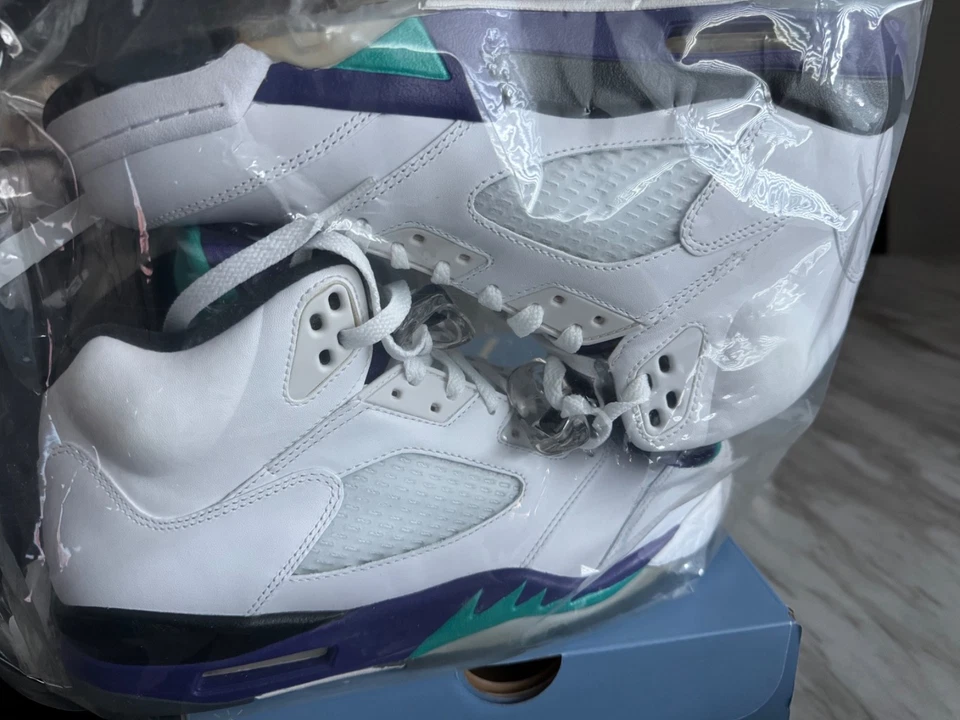 Talla 10.5 - Jordan 5 Retro Uva 2013 Foto 2 de 4