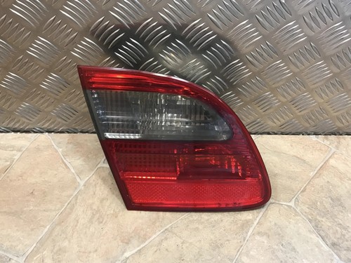 MERCEDES-BENZ E T-Model S211 Rücklicht hinten links A2118202964 3.00 20754094