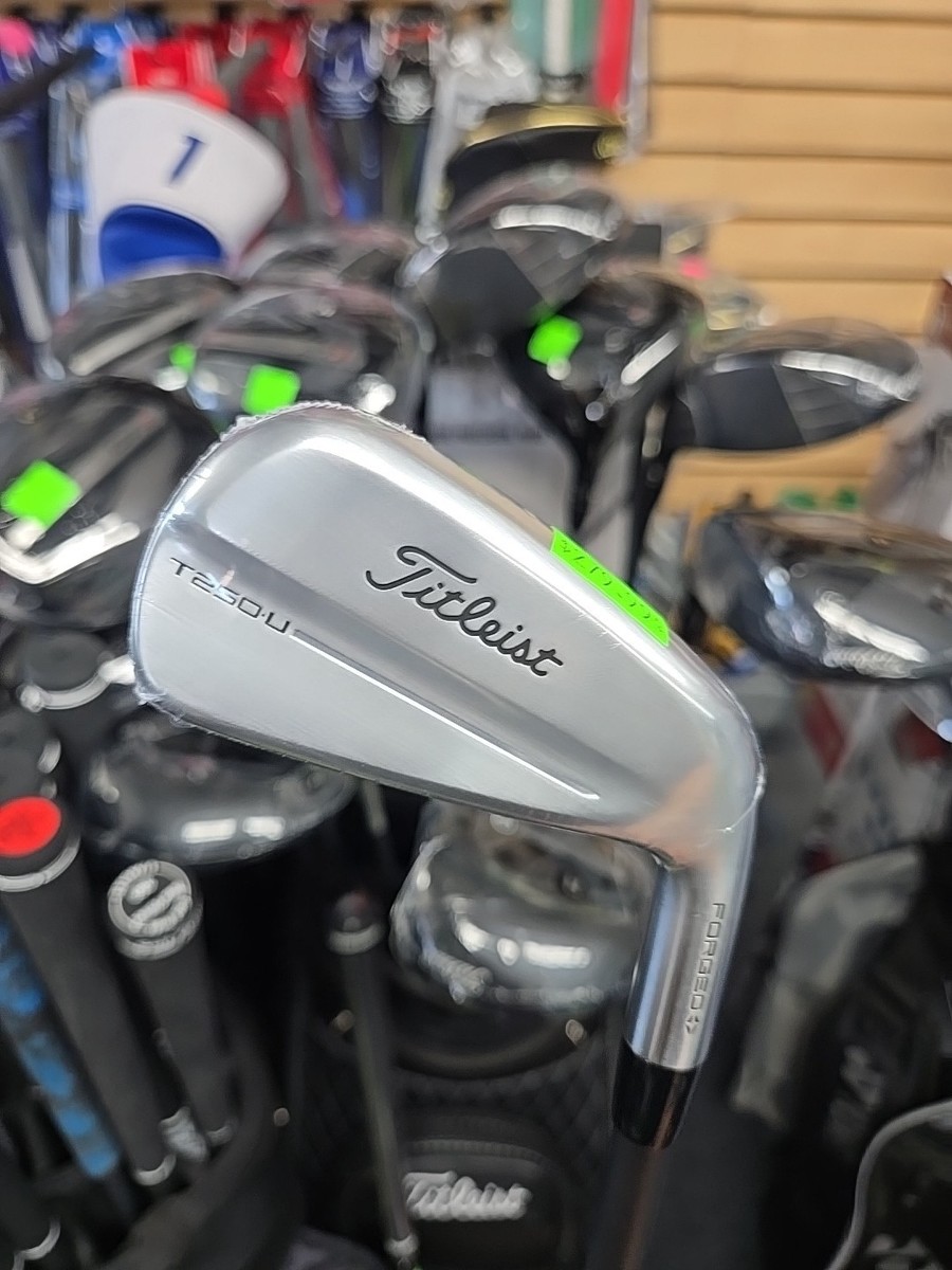 New 2025 Titleist T250U #4 RH Black HDZ 80 6.0 Flex Free USPS