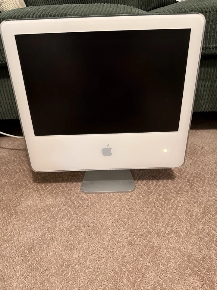 Apple iMac G5 17-inch 512MB RAM 1.8GHz 2005 - Image 2 of 4