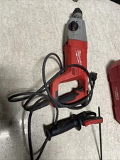 Milwaukee 5262-21 120V 1" SDS Plus Corded D-Handle Rotary Hammer, 8 Amp 1500 RPM