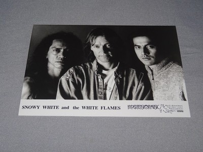 SNOWY WHITE & THE WHITE FAMES, PROMO-PHOTO (FOTO) / HYPERTENSION 14,5cm x 10,5cm
