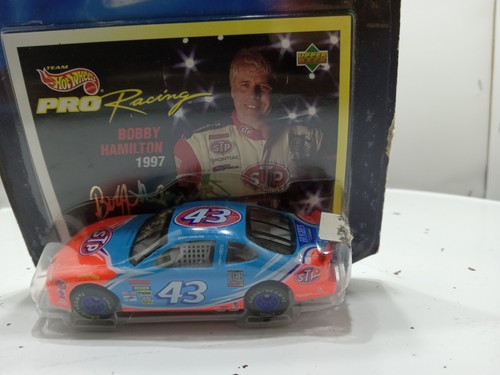 1997 HOT WHEELS PRO RACING SERIES BOBBY HAMILTON #43 STP GRAND PRIX 1/64 - Picture 3 of 3