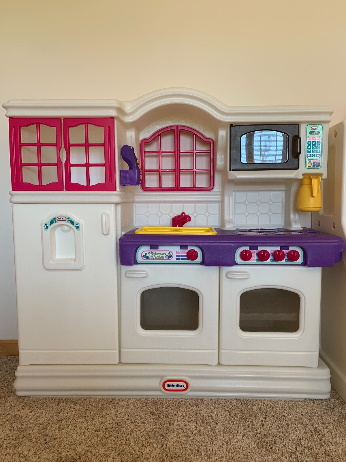 Little Tikes Victorian Kitchen for sale Only 4 left at 65