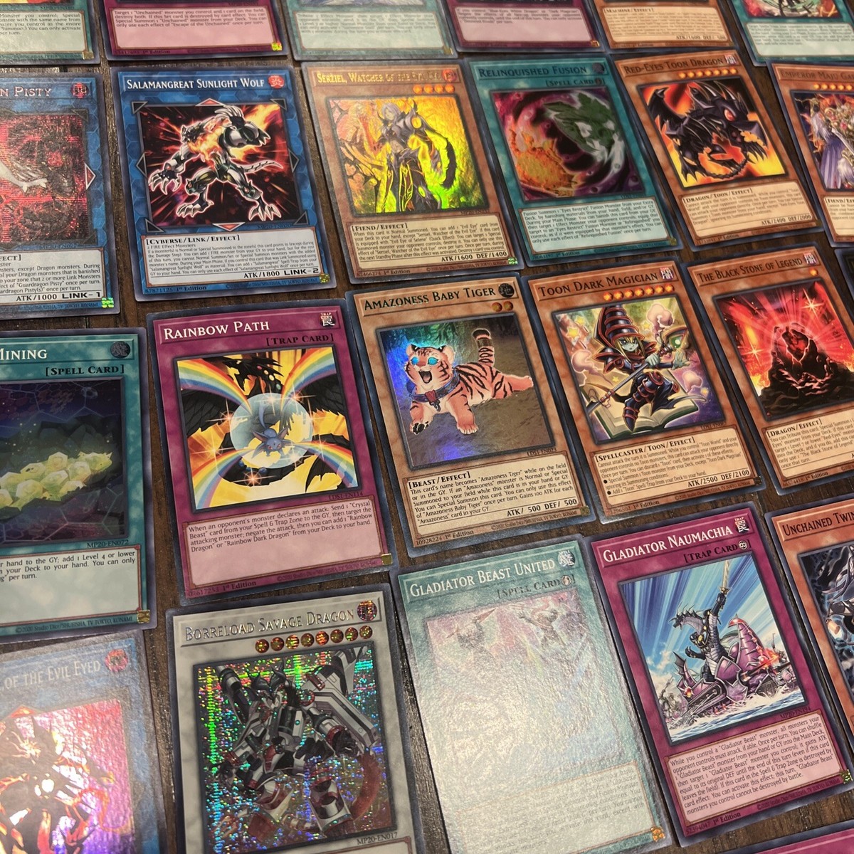 yugioh card search Cards 2020 1st Edition Lot Of 200 Cards (Unsearched) As Shown In Picture [Warrior/Effect] LV4 ATK/1600 DEF/1200 If this card attacks a face Card Advance | Yu-Gi-Oh! Wiki