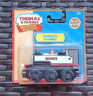 NIP~Thomas & Friends~FEARLESS FREDDIE~Wooden Railway Train Engine ~2011 TOMY