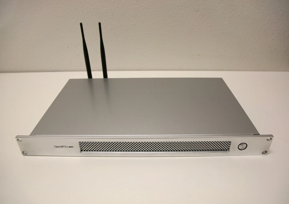 1U Rack URAN-1 USRP Based OpenBTS / SDR GSM Base Station Development kit - Image 3 of 3