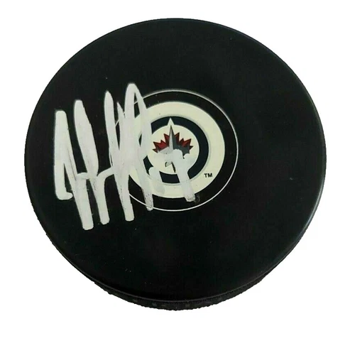 Ondrej Pavelec NHL Original Autographed Items