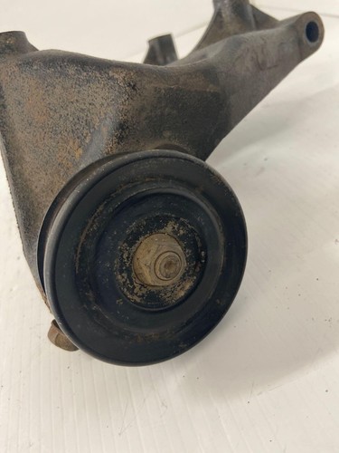 2000 Toyota 4Runner AC Compressor Bracket with Idler Pulley 3.4L OEM 246260345 - Picture 5 of 8