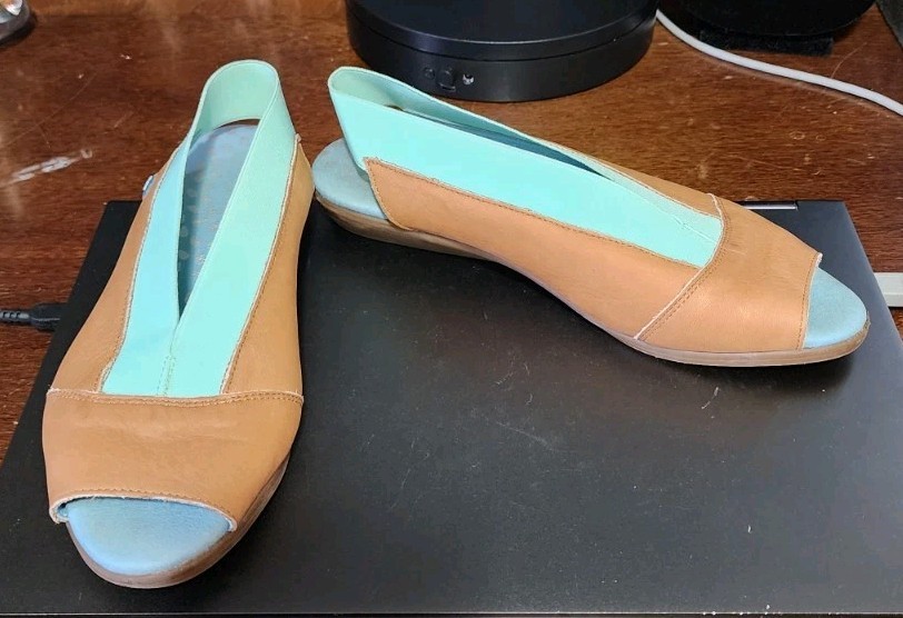 Cloud Caliber Slingback Soft Leather Sandals Brow… - image 1