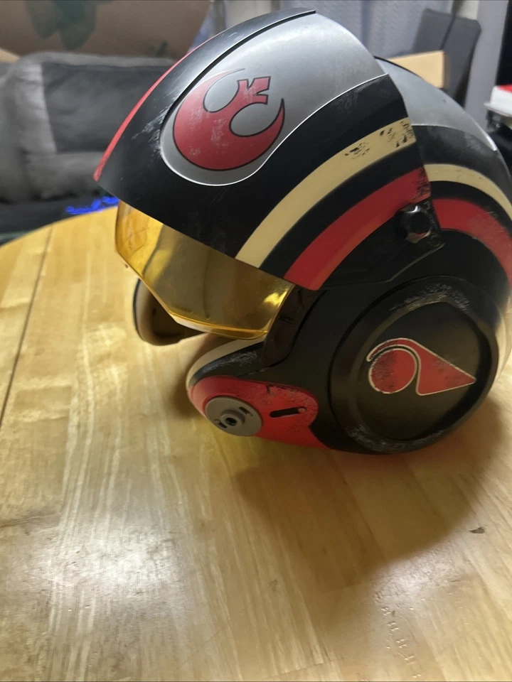 孩之宝星球大战黑色系列 Poe Dameron X-Wing 飞行员不起作用无麦克风 — 第 2/4 张图片