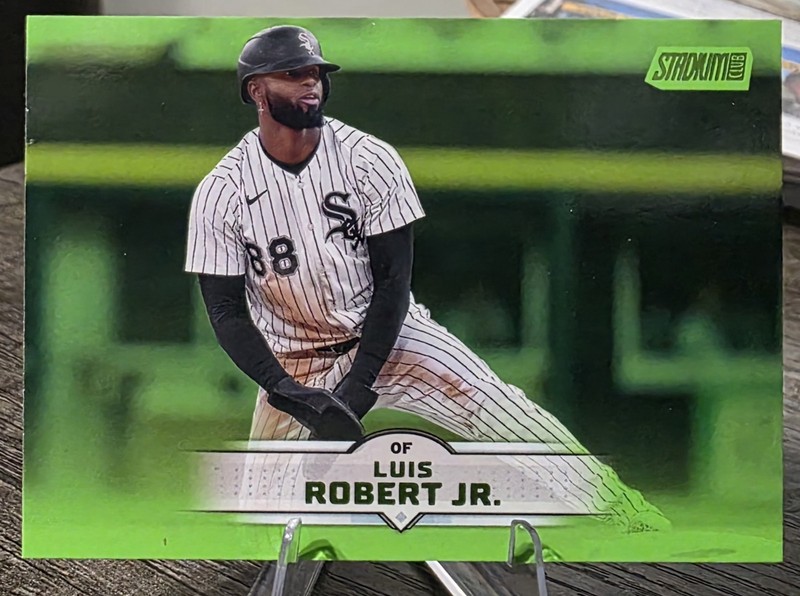 2025 Topps Stadium Club LUIS ROBERT JR. 87 Lime Green Parallel