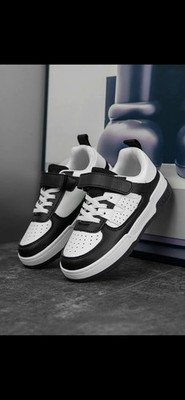 ￼ Stylish Boys Girls All Seasons Sports Shoes with Colorblock Design, Non-Slip D