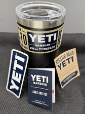 Vaso YETI Rambler 20 oz nuevo/sin usar con original Insertos de merchandising