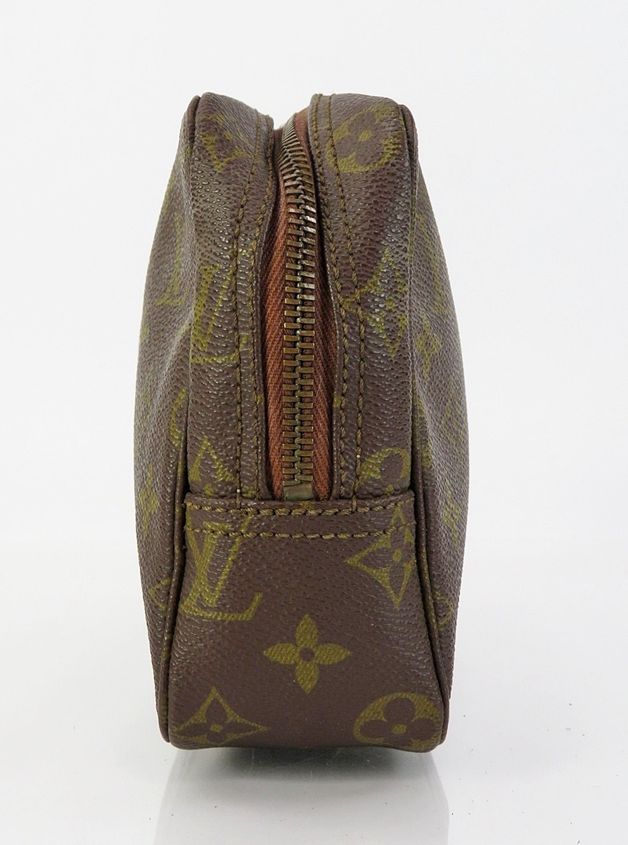 Auth LOUIS VUITTON Trousse Toilette 23 Monogram Cosmetics Pouch