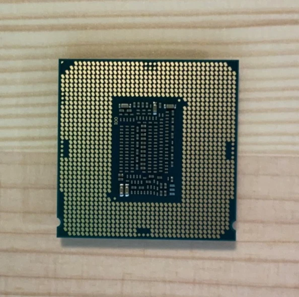 Intel Core i5 8.ª generación - Core i5-8600K Coffee Lake 6 núcleos 3,6 GHz (4,3 GHz Turbo) Foto 2 de 4