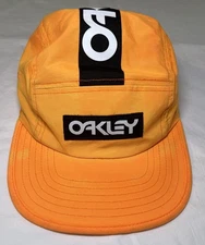 Oakley 5 Panel Men’s Cap Hat Orange Strap Back Buckle Oakley Logo One Size
