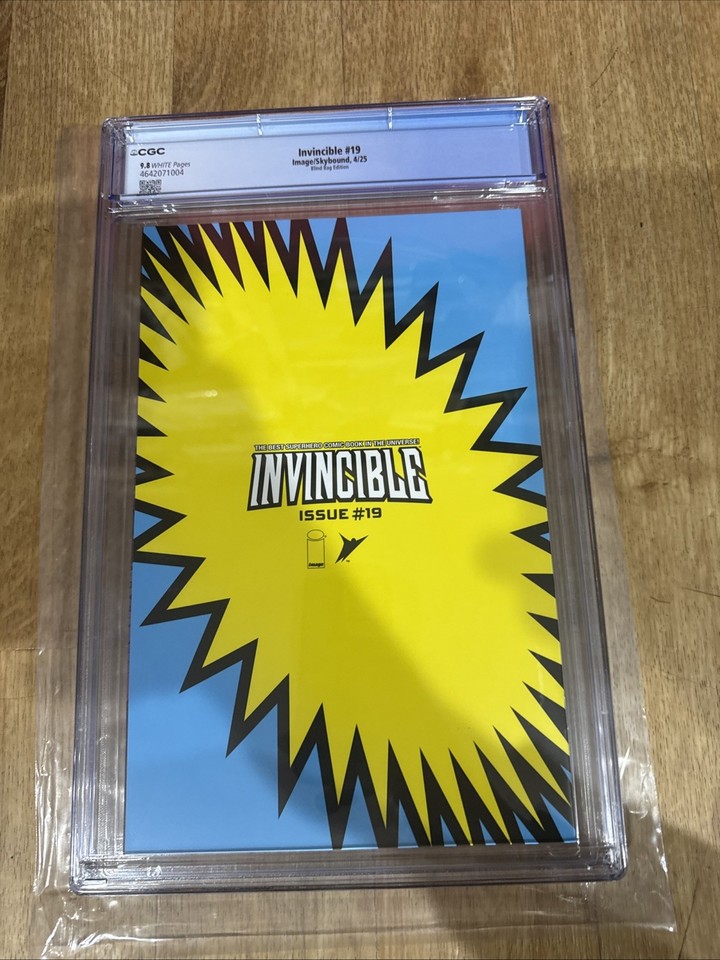 Invincible #19 CGC 9.8 (2025) Battle Beast Blind Bag Foil Edition ...