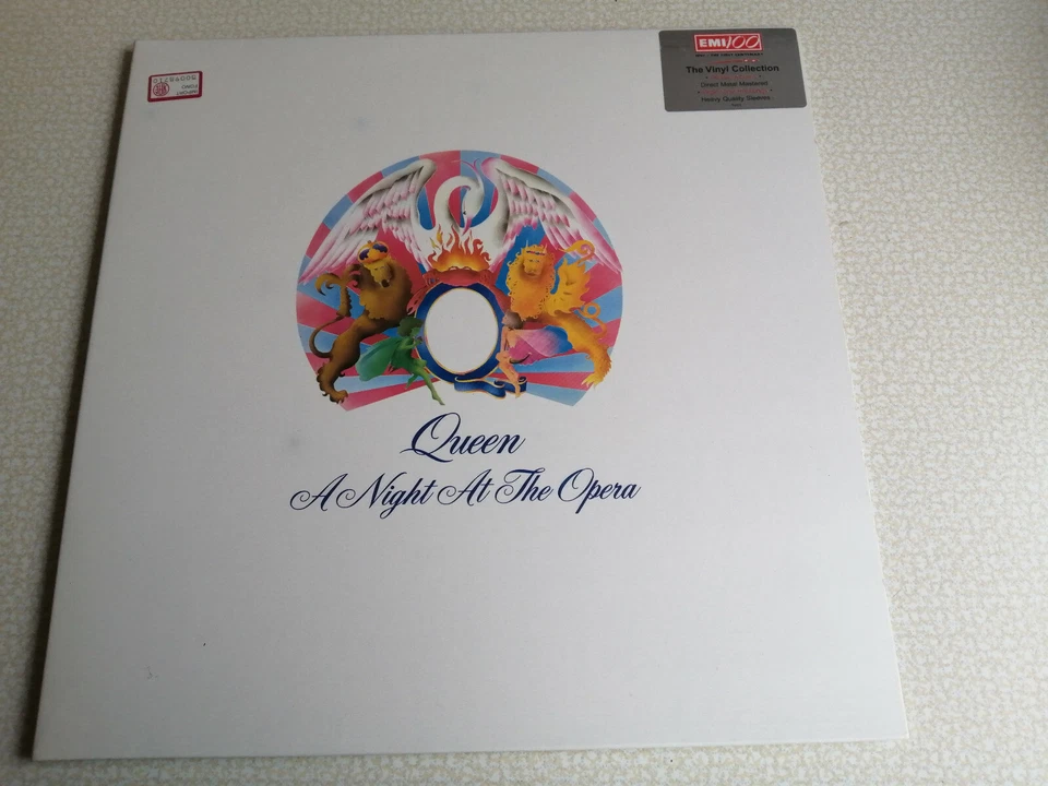 Queen Night at the Opera LP, foto 1 di 2