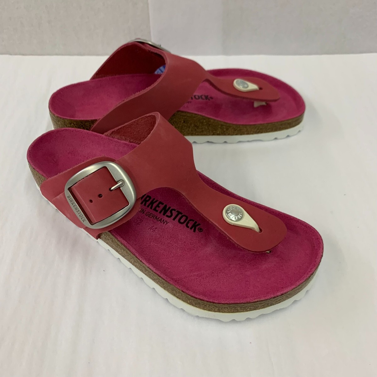 Birkenstock New w/o Box Gizeh Big Buckle Fuchsia Tulip  display picture 1