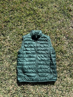 Uniqlo Ultra Light Down Vest Mens S Green Lightweight Packable Puffer Nylon