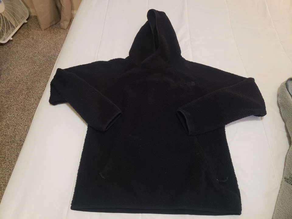 The North Face Women's Japan Fleece Pullover Lot Of 2 Black Green Size L Large - Image 4 of 4