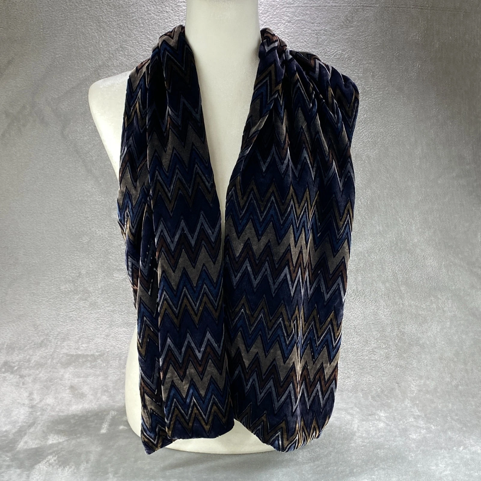 Kenneth Cole Scarf Womens 58''L 10''W Brown Silver Silk Blend Zig Zag Outdoor
Opens in a new window