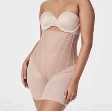 3563 Spanxsculpt Total Contour High-Waisted Mid-Thigh Short XL