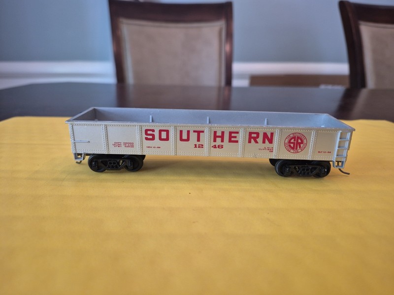 HO Scale Bachmann 40' Southern Railroad Gondola, Silver #1246