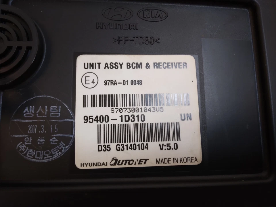 16296 Centralina ricevuto antenna Kia Carens dal 2002 al 2006 II serie cod 95400 - Immagine 2 di 3