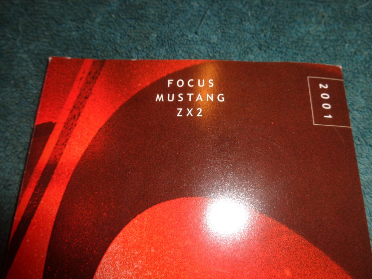 2001 FORD MUSTANG / FOCUS SALES BROCHURE / CATALOG ORIGINAL