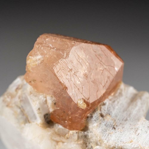 Topaz from Shigar Valley, Skardu, Baltistan, Gilgit-Baltistan, Pakistan (70.1 gr - Picture 6 of 7