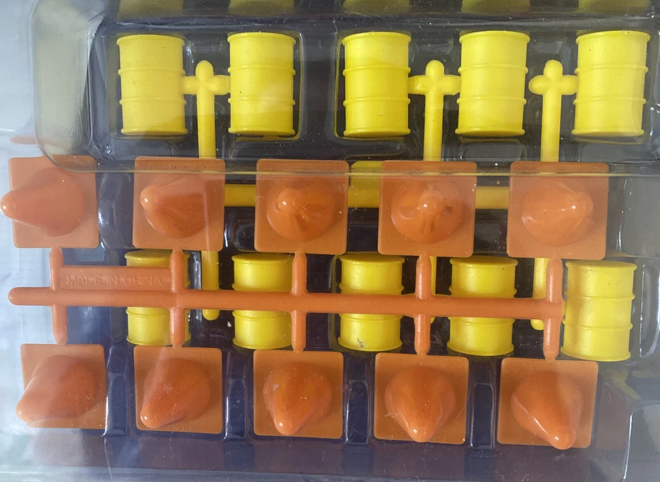 ZipZaps RALLY COURSE RACING KIT Orange Cones Yellow Drums Brand New Radio Shack - Image 2 of 4