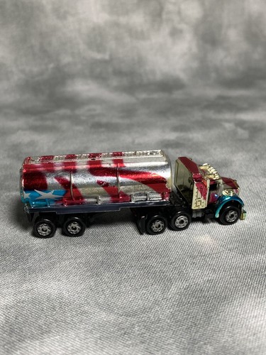 Vintage Micro Machines 1992 Classy Chromers #3 Semi Truck With American Flag - Picture 2 of 5