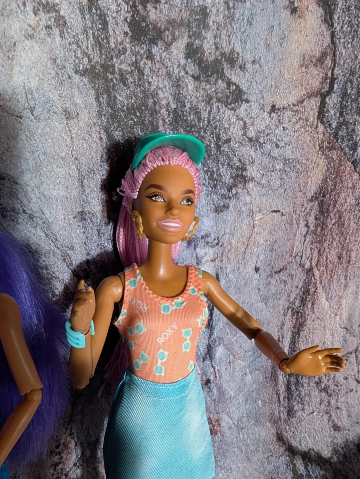 Barbie Made To Move/Multi Jointed Doll Lot! 2015-2019 Used New Clothes & Shoes - Image 3 of 4