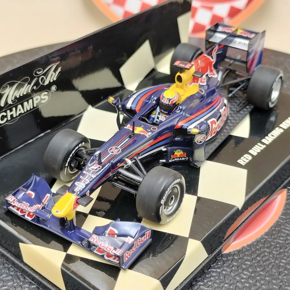 MINICHAMPS 1/43 Red Bull Racing Renault RB5 Mark Webber 2009 400090014 - Image 2 of 4