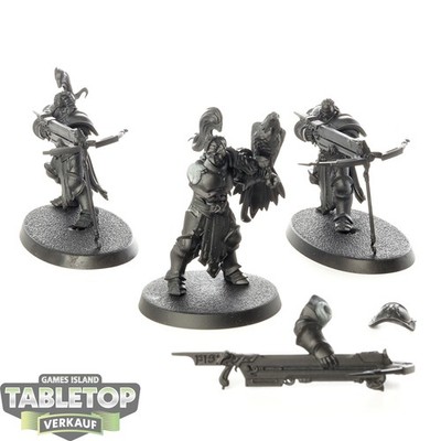 Stormcast Eternals - 3 x Vanguard-Raptors With Longstrike Crossbows - grundiert
