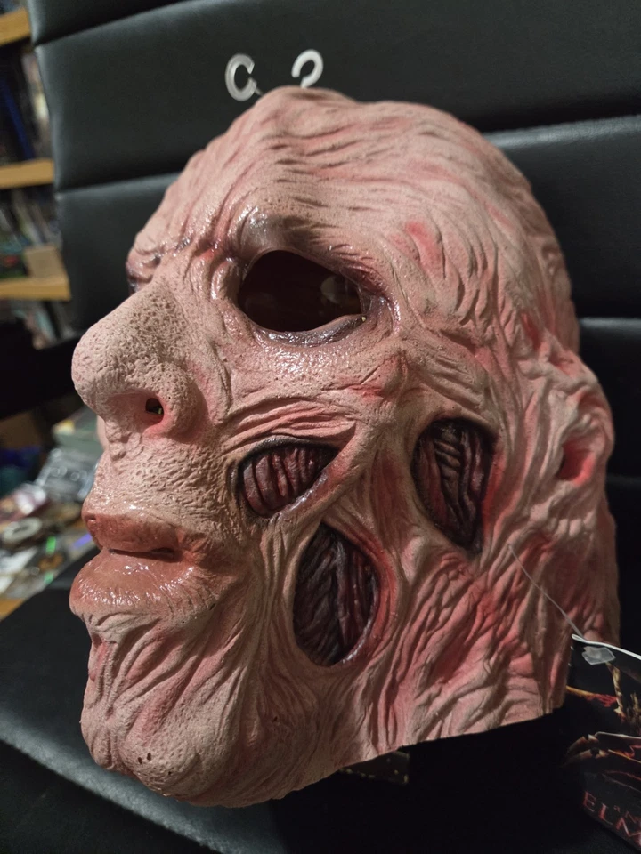 New Line Cinemas A Nightmare on Elm Street Freddy Krueger Costume Mask New Tags - Image 3 of 4